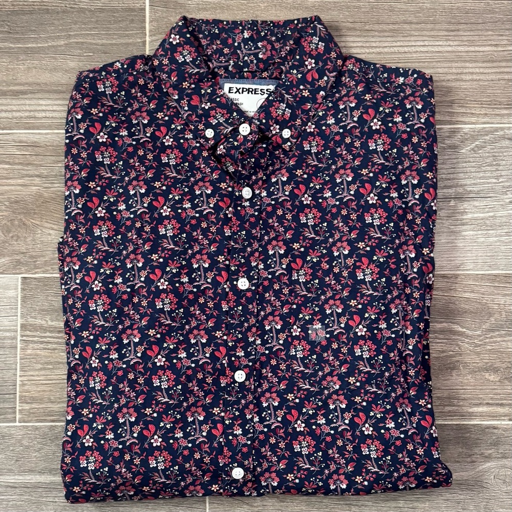 EXPRESS Men's Navy Floral Button Down Long Sleeve
Shirt size Large (NWT) - Picture 2 of 11